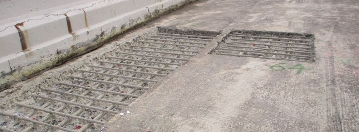 中国自動車道 床板斫り